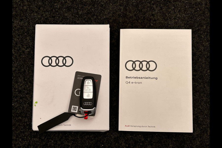 Audi Q4 Sportback e-tron 40 S edition 77 kWh 2x S-Line | SOH 94,29% | Adaptieve Cruise | Panoramadak |Trekhaak | Carplay