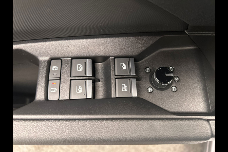 Audi Q4 Sportback e-tron 40 S edition 77 kWh 2x S-Line | SOH 94,29% | Adaptieve Cruise | Panoramadak |Trekhaak | Carplay