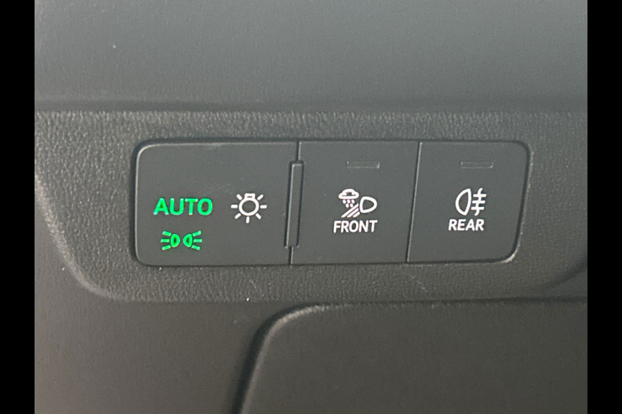 Audi Q4 Sportback e-tron 40 S edition 77 kWh 2x S-Line | SOH 94,29% | Adaptieve Cruise | Panoramadak |Trekhaak | Carplay