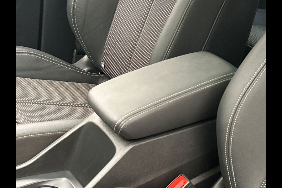Audi Q4 Sportback e-tron 40 S edition 77 kWh 2x S-Line | SOH 94,29% | Adaptieve Cruise | Panoramadak |Trekhaak | Carplay