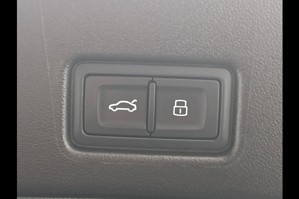 Audi Q4 Sportback e-tron 40 S edition 77 kWh 2x S-Line | SOH 94,29% | Adaptieve Cruise | Panoramadak |Trekhaak | Carplay