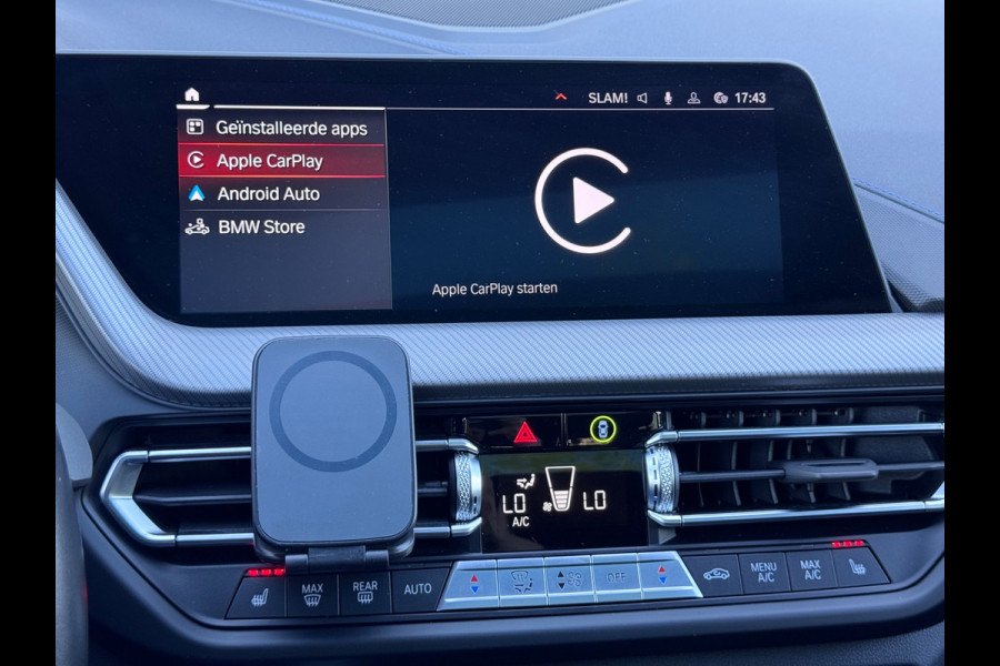 BMW 1-serie 120i Executive Pano/Led/Sfeer/AppleCar