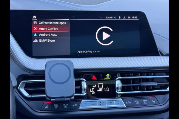 BMW 1-serie 120i Executive Pano/Led/Sfeer/AppleCar