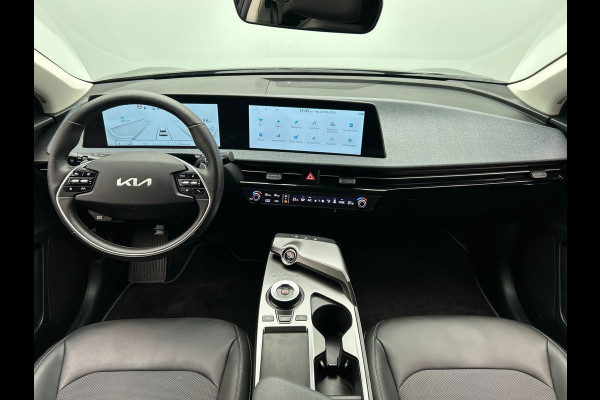 Kia Ev6 Air 58 kWh | Origineel NL | 1e Eigenaar | Trekhaak |Stoel/Stuur Verwarming | Adaptieve Cruise/Control | Camera | Carplay |