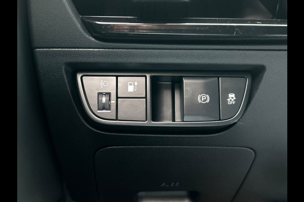 Kia Ev6 Air 58 kWh | Origineel NL | 1e Eigenaar | Trekhaak |Stoel/Stuur Verwarming | Adaptieve Cruise/Control | Camera | Carplay |