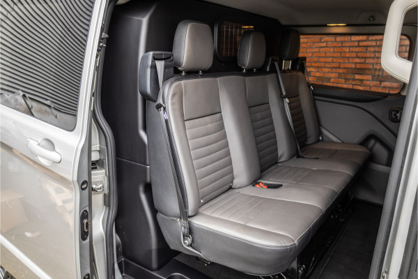 Ford Transit Custom 300 2.0 TDCI 170 PK L2H1 Limited DC | Dubbel cabine | Lederen bekleding | 6-Zitter | Elek stoelen | Navigatie | CarPlay | Camera | DAB | Dodehoekdetectie | Nieuwe APK | Dealer onderhouden | Euro 6 | BPM Vrij
