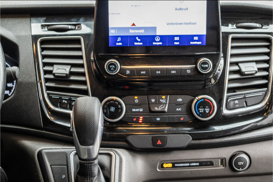 Ford Transit Custom 300 2.0 TDCI 170 PK L2H1 Limited DC | Dubbel cabine | Lederen bekleding | 6-Zitter | Elek stoelen | Navigatie | CarPlay | Camera | DAB | Dodehoekdetectie | Nieuwe APK | Dealer onderhouden | Euro 6 | BPM Vrij