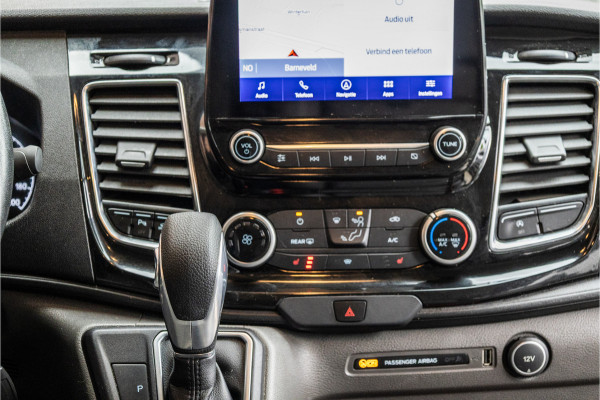 Ford Transit Custom 300 2.0 TDCI 170 PK L2H1 Limited DC | Dubbel cabine | Lederen bekleding | 6-Zitter | Elek stoelen | Navigatie | CarPlay | Camera | DAB | Dodehoekdetectie | Nieuwe APK | Dealer onderhouden | Euro 6 | BPM Vrij