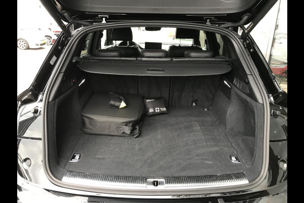 Audi Q5 55 TFSI e quattro Competition PHEV 367PK