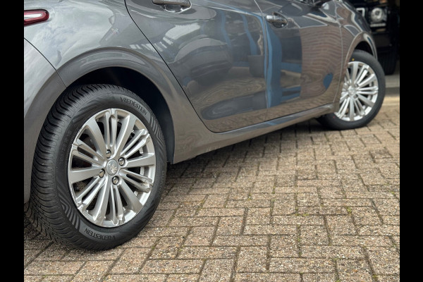 Peugeot 208 1.2 PureTech GT-line 2018 Grijs NAVI CLIMA NAP!