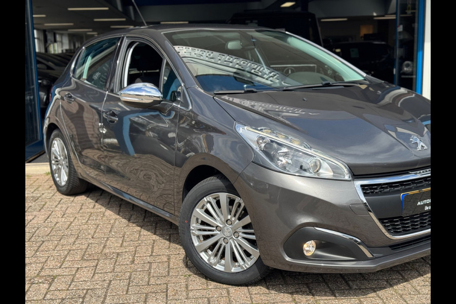 Peugeot 208 1.2 PureTech GT-line 2018 Grijs NAVI CLIMA NAP!