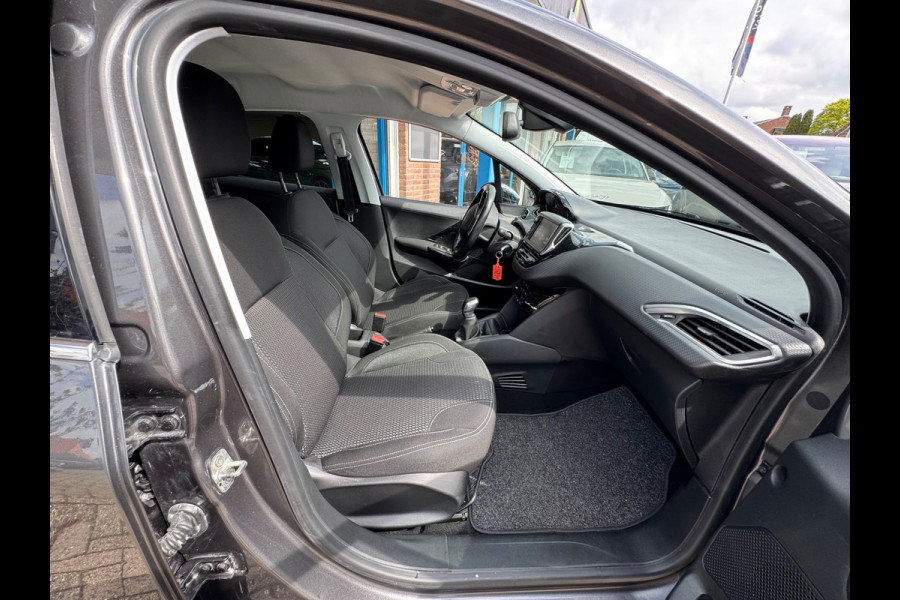 Peugeot 208 1.2 PureTech GT-line 2018 Grijs NAVI CLIMA NAP!