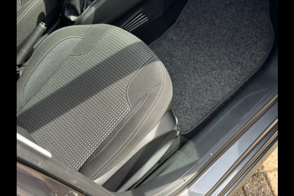 Peugeot 208 1.2 PureTech GT-line 2018 Grijs NAVI CLIMA NAP!