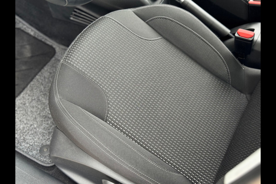 Peugeot 208 1.2 PureTech GT-line 2018 Grijs NAVI CLIMA NAP!