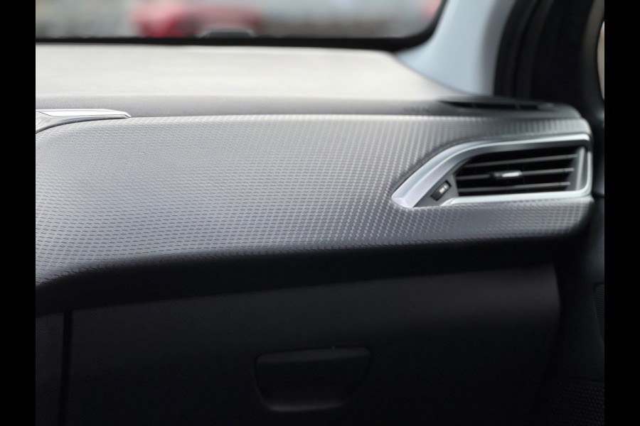 Peugeot 208 1.2 PureTech GT-line 2018 Grijs NAVI CLIMA NAP!