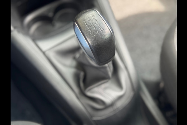 Peugeot 208 1.2 PureTech GT-line 2018 Grijs NAVI CLIMA NAP!