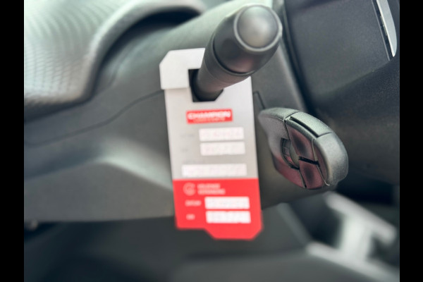 Peugeot 208 1.2 PureTech GT-line 2018 Grijs NAVI CLIMA NAP!