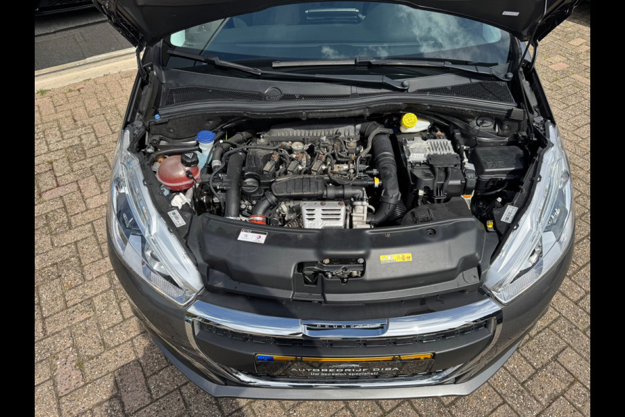 Peugeot 208 1.2 PureTech GT-line 2018 Grijs NAVI CLIMA NAP!
