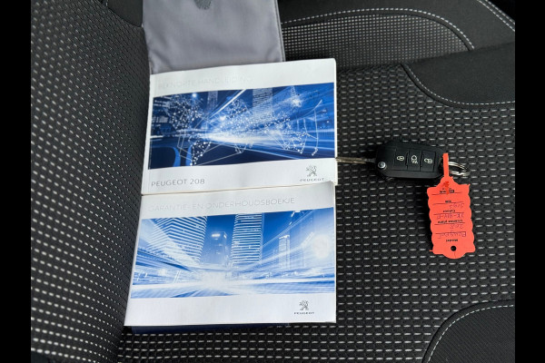 Peugeot 208 1.2 PureTech GT-line 2018 Grijs NAVI CLIMA NAP!