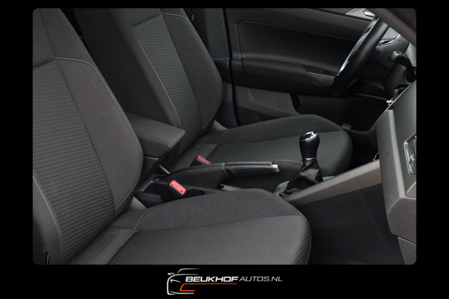 Volkswagen Polo 1.0 TSI CarPlay Cruise Control Airco Navi