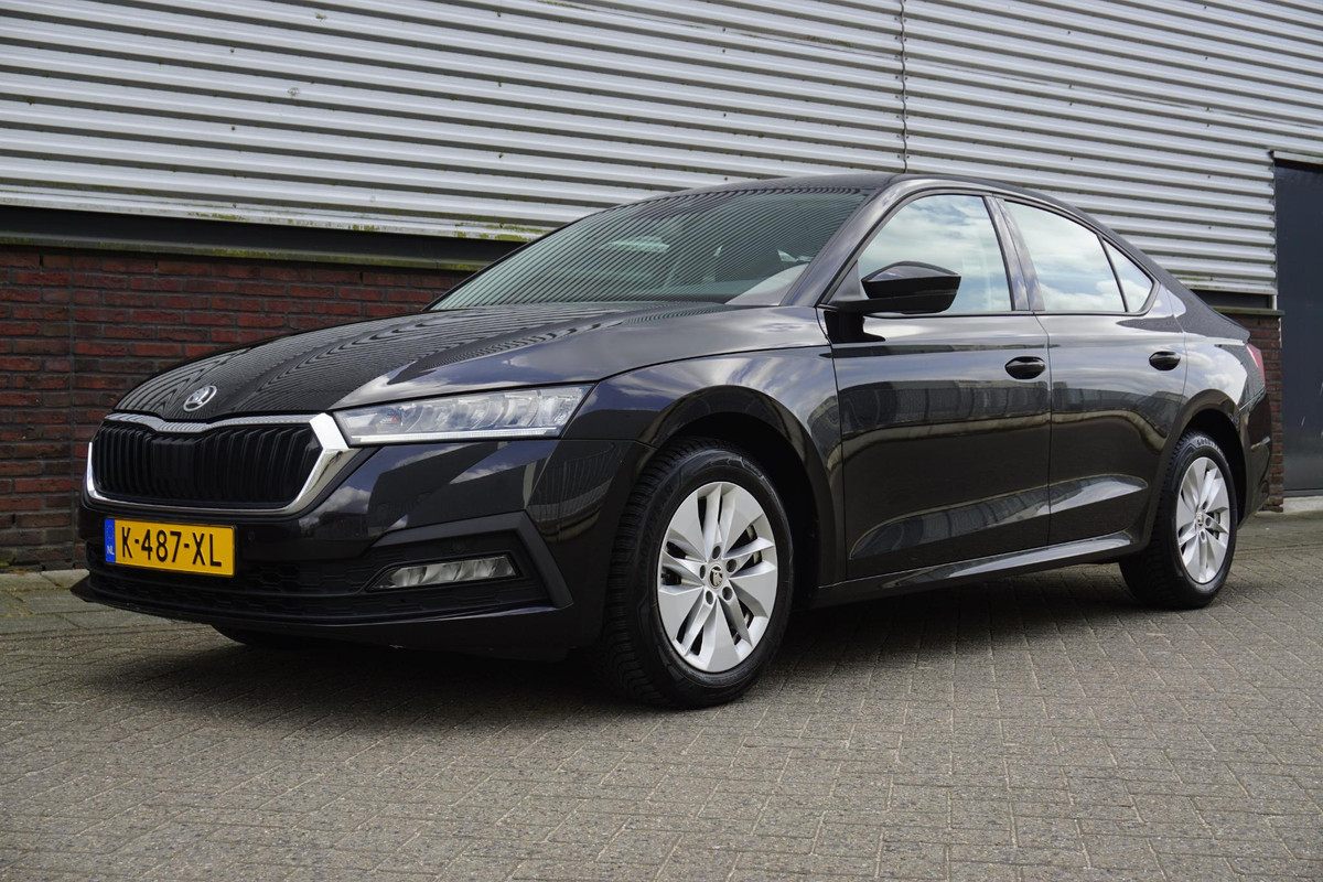 Škoda Octavia 1.0 e-TSI Business Edition/DSG-7/Dealeronderhouden /1e Eigenaar.