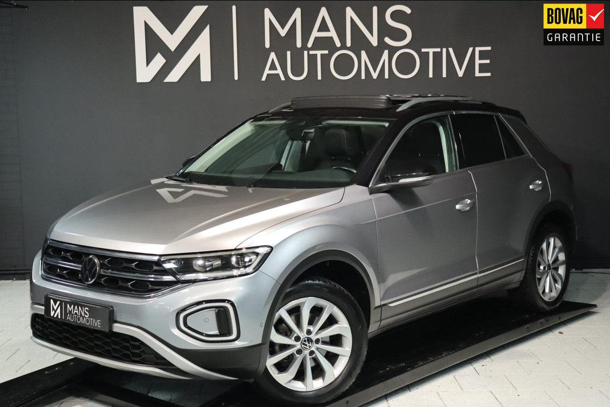Volkswagen T-Roc 1.5 TSI ACT / PANODAK / VIRTUAL / ACC / KEYLESS / CAMERA / CARPLAY
