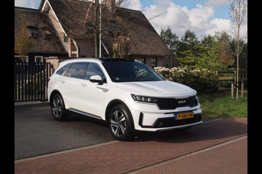 Kia Sorento 1.6 T-GDI Hybrid 2WD ExecutiveLine 7p. | Trekhaak | Panoramadak | Camera | BOSE | NL-Auto |