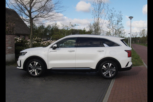 Kia Sorento 1.6 T-GDI Hybrid 2WD ExecutiveLine 7p. | Trekhaak | Panoramadak | Camera | BOSE | NL-Auto |