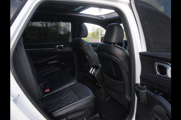Kia Sorento 1.6 T-GDI Hybrid 2WD ExecutiveLine 7p. | Trekhaak | Panoramadak | Camera | BOSE | NL-Auto |