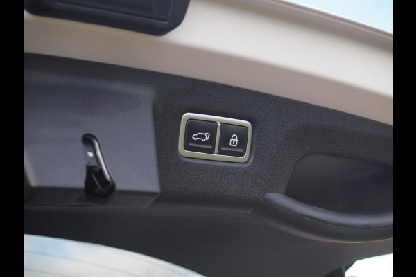 Kia Sorento 1.6 T-GDI Hybrid 2WD ExecutiveLine 7p. | Trekhaak | Panoramadak | Camera | BOSE | NL-Auto |