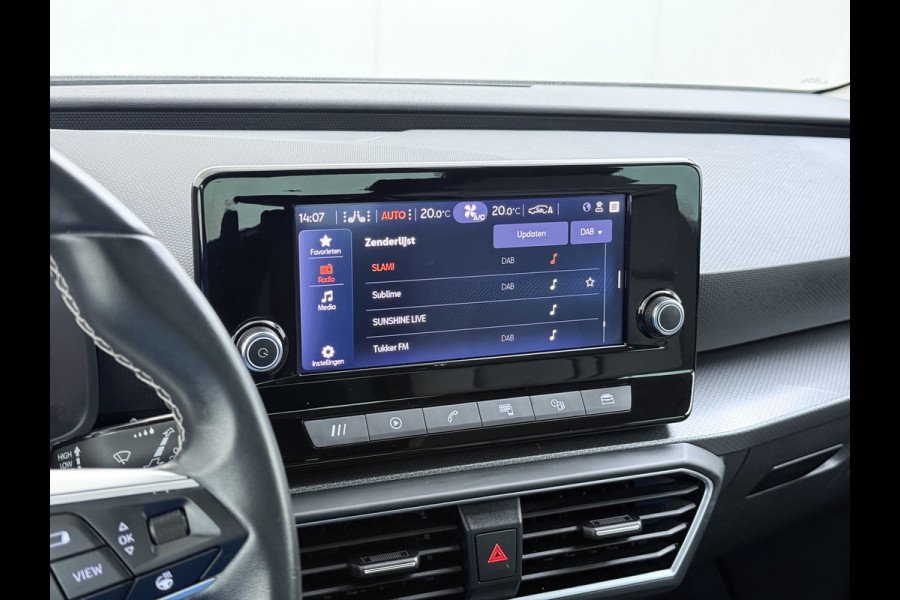 Seat Leon T 111pk Adap.Cruise Camera Lmv 19" LED Apple Carplay Android Stoel+Stuurverwarming Pdc Navi* Ecc Business Isofix DAB Led Front Assist Keyless-Go