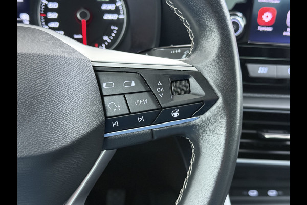 Seat Leon T 111pk Adap.Cruise Camera Lmv 19" LED Apple Carplay Android Stoel+Stuurverwarming Pdc Navi* Ecc Business Isofix DAB Led Front Assist Keyless-Go