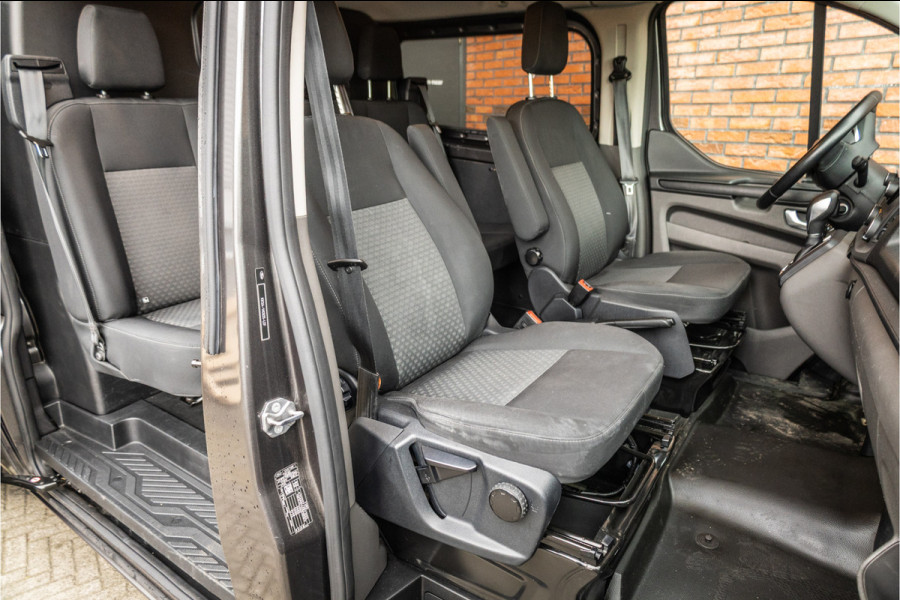 Ford Transit Custom 320 2.0 TDCI 170 PK L2H1 DC | Dubbel Cabine | CarPlay | Camera | Navigatie | PDC V+A | Cruise control | Nieuwe APK | Dealer onderhouden | Euro 6 | BPM Vrij