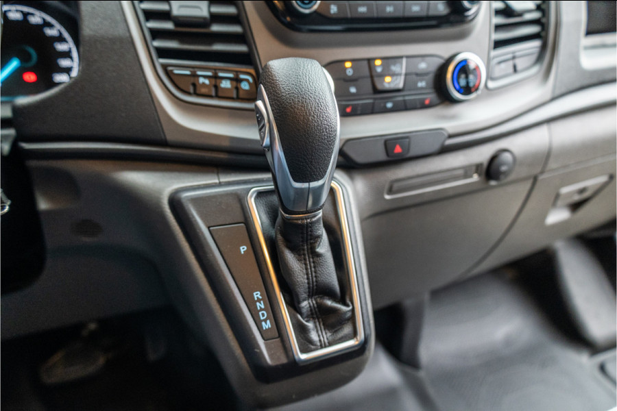 Ford Transit Custom 320 2.0 TDCI 170 PK L2H1 DC | Dubbel Cabine | CarPlay | Camera | Navigatie | PDC V+A | Cruise control | Nieuwe APK | Dealer onderhouden | Euro 6 | BPM Vrij