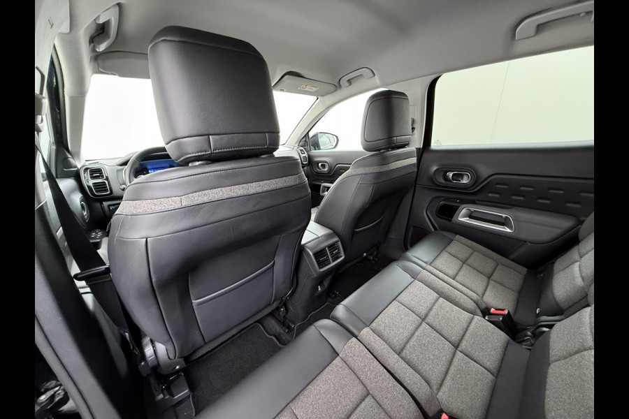 Citroën C5 Aircross 1.6T 225pk PHEV AUT-8 360°Camera Trekhaak PDC Apple Carplay Android Navi Ecc Cruise Control Feel SOH 95% Led Lmv 18" DAB+ Isofix Privacy Glas Bluetooth Plug-in Hybrid 1.300KG Trekgewicht