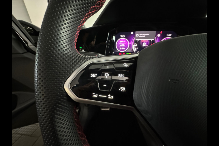 Volkswagen Golf 2.0 TSI GTI Pano|HuD|H/K|Keyless|Camera|Sfeer