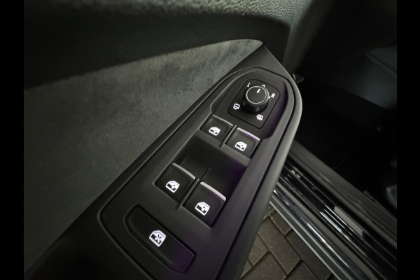 Volkswagen Golf 2.0 TSI GTI Pano|HuD|H/K|Keyless|Camera|Sfeer