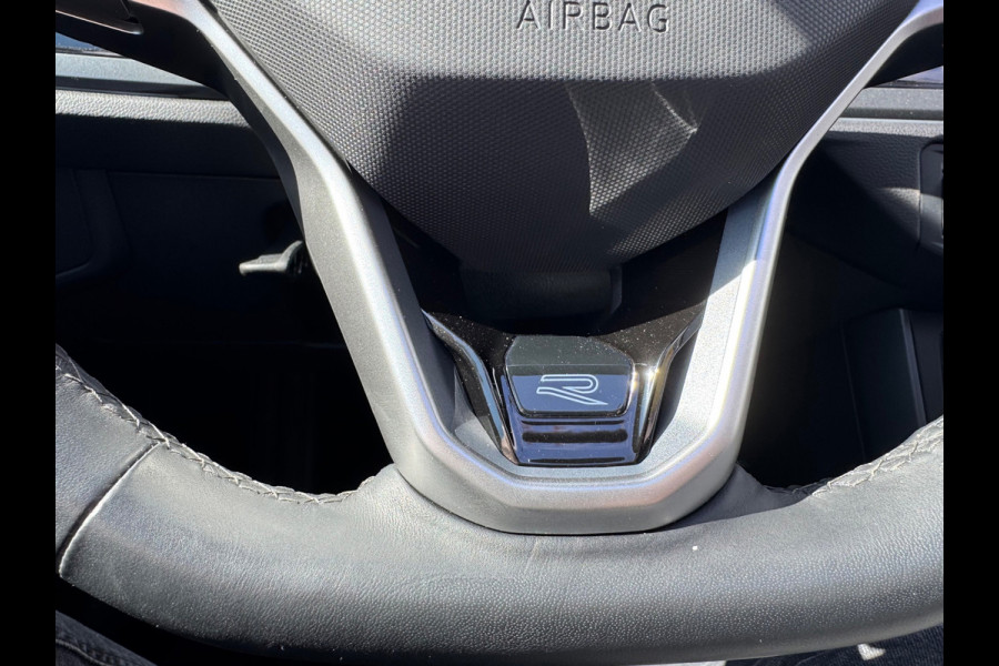 Volkswagen Taigo 1.0 TSI 3X R-Line DSG Panorama Camera Leder