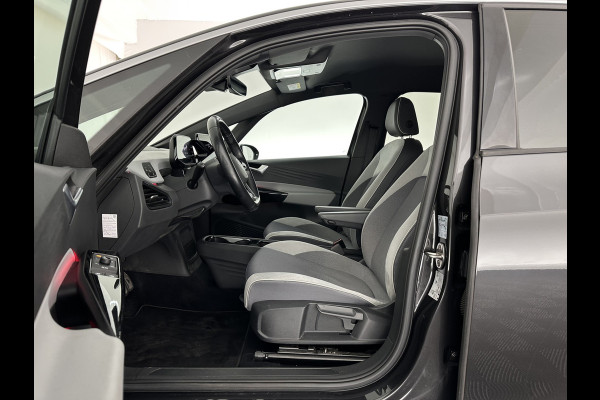 Volkswagen ID.3 First Plus 58 kWh [ 3-Fase ] {SOH-91%} (INCL-BTW) *ADAPTIVE-CRUISE | MATRIX-LED | CAMERA | KEYLESS | MICROFIBRE | AMBIENTLIGHT | NAVI-FULLMAP | DAB+ | ECC | HEATED-SPORTSEATS | DIGI-COCKPIT | 19''ALU*