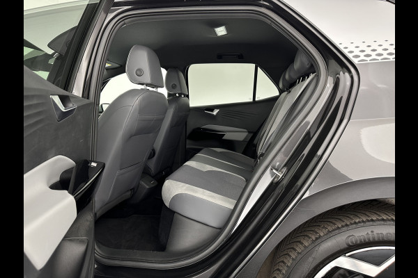 Volkswagen ID.3 First Plus 58 kWh [ 3-Fase ] {SOH-91%} (INCL-BTW) *ADAPTIVE-CRUISE | MATRIX-LED | CAMERA | KEYLESS | MICROFIBRE | AMBIENTLIGHT | NAVI-FULLMAP | DAB+ | ECC | HEATED-SPORTSEATS | DIGI-COCKPIT | 19''ALU*