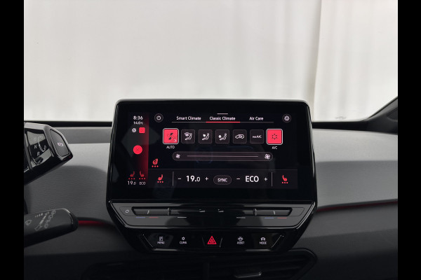Volkswagen ID.3 First Plus 58 kWh [ 3-Fase ] {SOH-91%} (INCL-BTW) *ADAPTIVE-CRUISE | MATRIX-LED | CAMERA | KEYLESS | MICROFIBRE | AMBIENTLIGHT | NAVI-FULLMAP | DAB+ | ECC | HEATED-SPORTSEATS | DIGI-COCKPIT | 19''ALU*