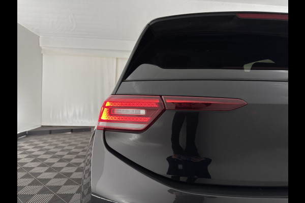 Volkswagen ID.3 First Plus 58 kWh [ 3-Fase ] {SOH-91%} (INCL-BTW) *ADAPTIVE-CRUISE | MATRIX-LED | CAMERA | KEYLESS | MICROFIBRE | AMBIENTLIGHT | NAVI-FULLMAP | DAB+ | ECC | HEATED-SPORTSEATS | DIGI-COCKPIT | 19''ALU*