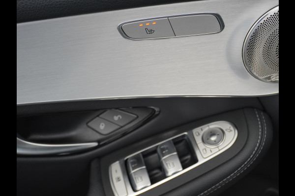 Mercedes-Benz GLC 300e Coupé AMG 4Matic // SoH 104,1% // Burmester / Magno Grijs // Nw. Banden // Dig. Dashbord // Carplay // Treeplanken // Night
