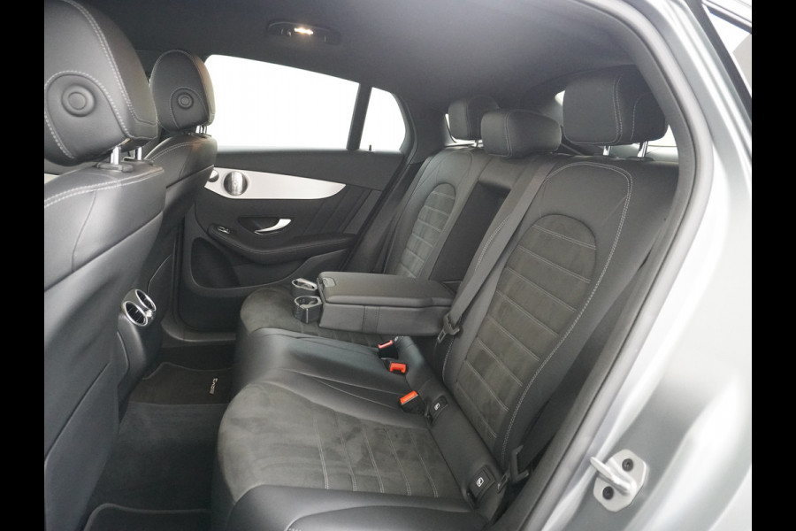 Mercedes-Benz GLC 300e Coupé AMG 4Matic // SoH 104,1% // Burmester / Magno Grijs // Nw. Banden // Dig. Dashbord // Carplay // Treeplanken // Night