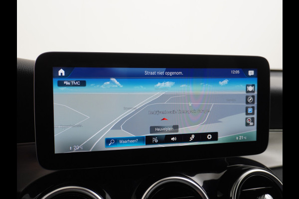 Mercedes-Benz GLC 300e Coupé AMG 4Matic // SoH 104,1% // Burmester / Magno Grijs // Nw. Banden // Dig. Dashbord // Carplay // Treeplanken // Night