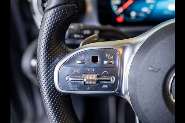 Mercedes-Benz A-Klasse 250e AMG ** MAGNO ** TREKH, DISTR, PANORAMA, HuD, 2-Zone CLIMA, 19-inch LMV,  ** 1e EIG - UNFALLFREI ** ** INFORMEER OOK NAAR ONZE AANTREKKELIJKE FINANCIAL-LEASE TARIEVEN **