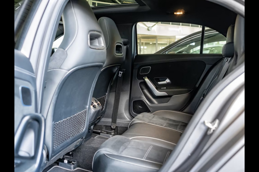 Mercedes-Benz A-Klasse 250e AMG ** MAGNO ** TREKH, DISTR, PANORAMA, HuD, 2-Zone CLIMA, 19-inch LMV,  ** 1e EIG - UNFALLFREI ** ** INFORMEER OOK NAAR ONZE AANTREKKELIJKE FINANCIAL-LEASE TARIEVEN **