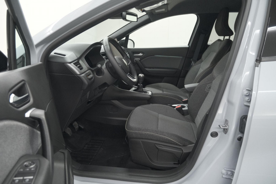 Renault Captur TCe 90 Techno | Nieuw Model | Camera | Navigatie | Apple Carplay | Pack Full Screen | 18 Inch Lichtmetalen Velgen