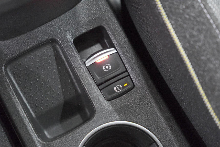 Renault Captur TCe 90 Techno | Nieuw Model | Camera | Navigatie | Apple Carplay | Pack Full Screen | 18 Inch Lichtmetalen Velgen