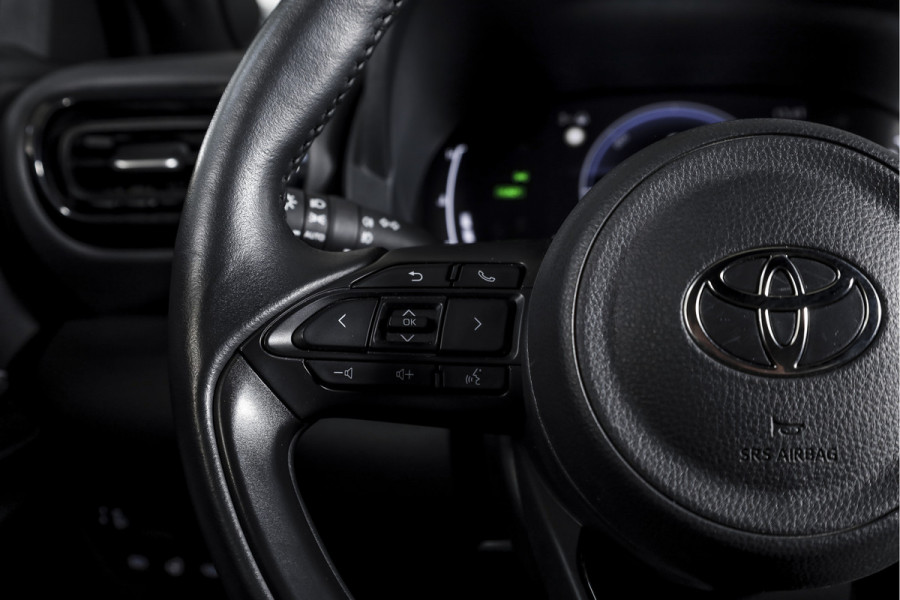 Toyota Yaris Cross 1.5 Hybrid 115 Dynamic | Dig.Cockpit | Adapt.Cruise | Stoel-+stuurverwarming | Camera | PDC | NAV+App.Connect | Auto.Airco | LM 17" | 6701